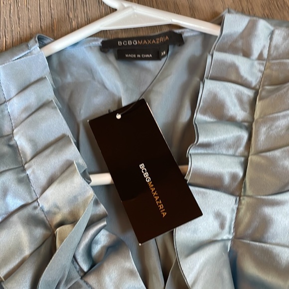 BCBG Silk Ruffle Neck Blue blouse in a size XS - Picture 6 of 9